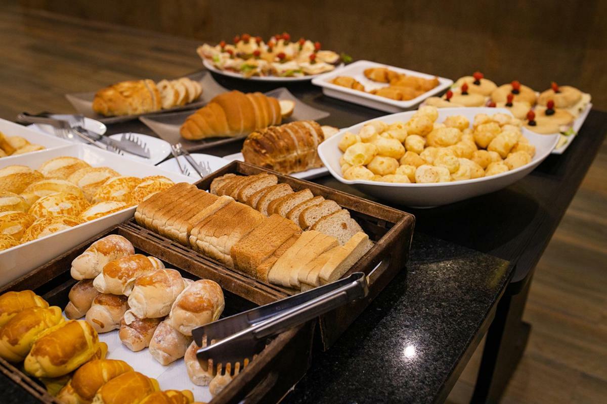 Primar Plaza Hotel Botucatu Kültér fotó